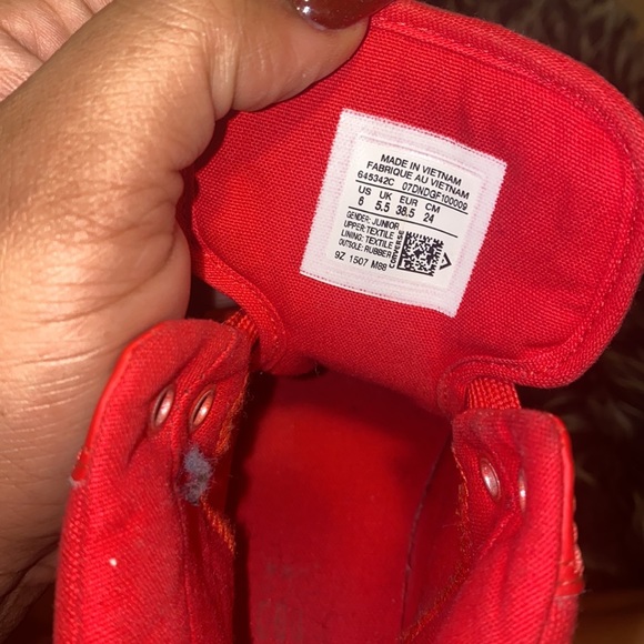 Custom chucks - Picture 7 of 7